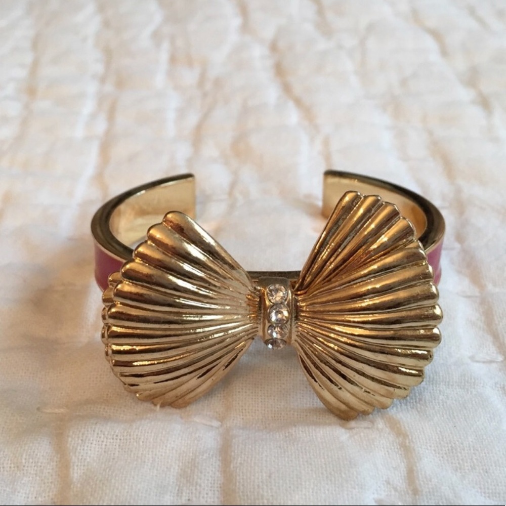 Lilly Pulitzer Pink Gold Clam Shell Bowtie Cuff